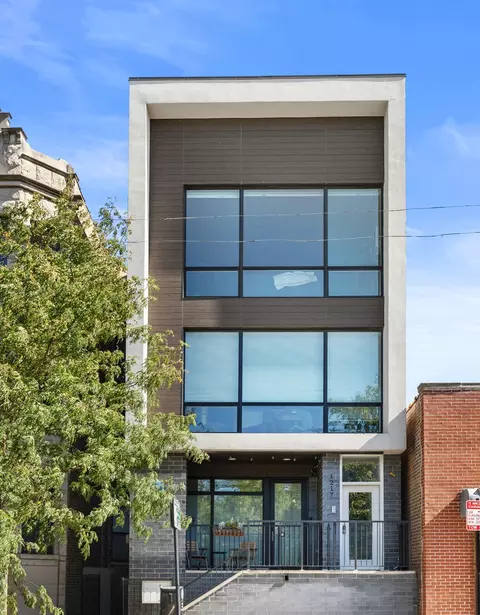 1217 N California Ave #1W, Chicago, IL 60622