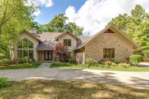 1830 Robinwood Ln, Riverwoods, IL 60015