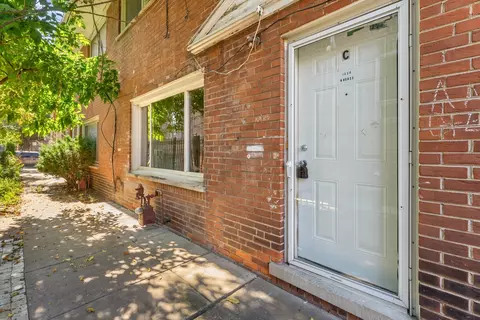 1634 W Morse Ave #C, Chicago, IL 60626