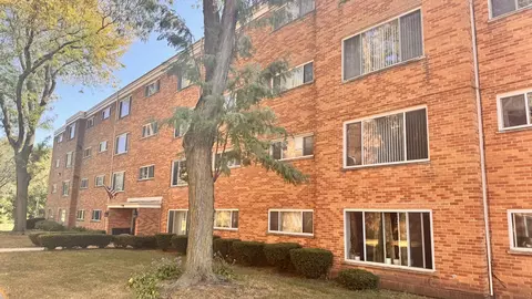 6220 N Ridge Ave #S203, Chicago, IL 60660