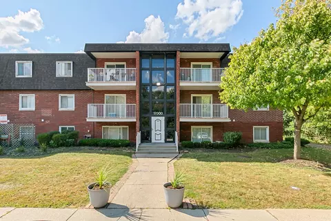 17000 Novak Dr #105, Hazel Crest, IL 60429