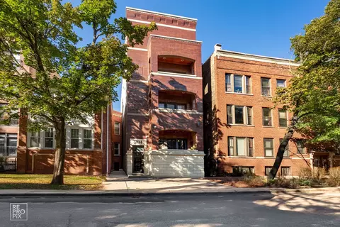 904 W Fletcher St #3, Chicago, IL 60657