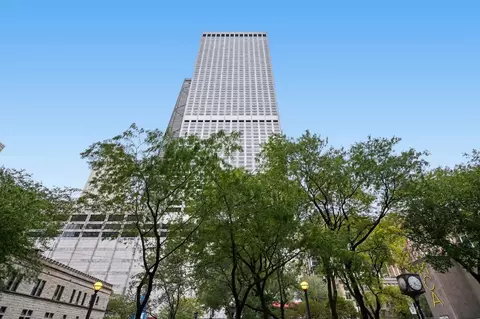 180 E Pearson St #5107, Chicago, IL 60611