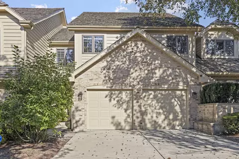 8521 Evergreen Ln, Darien, IL 60561
