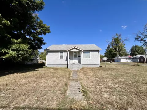 304 W Jefferson St, Arcola, IL 61910