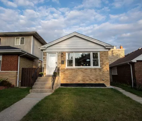 5133 N Austin Ave, Chicago, IL 60630