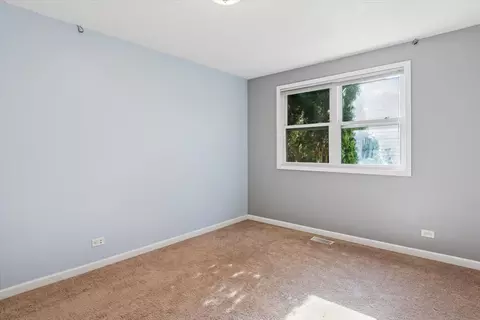 2214 Kingston Dr, Wheaton, IL 60189 photo 14