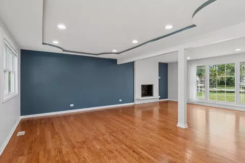 2214 Kingston Dr, Wheaton, IL 60189 photo 8