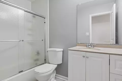 2214 Kingston Dr, Wheaton, IL 60189 photo 16