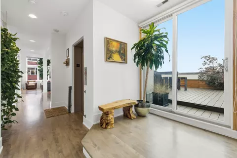 Entry Way - Undisclosed, Chicago, IL 60622 photo 1 of 1