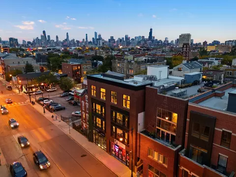 View/Area - Undisclosed, Chicago, IL 60622 photo 1 of 3