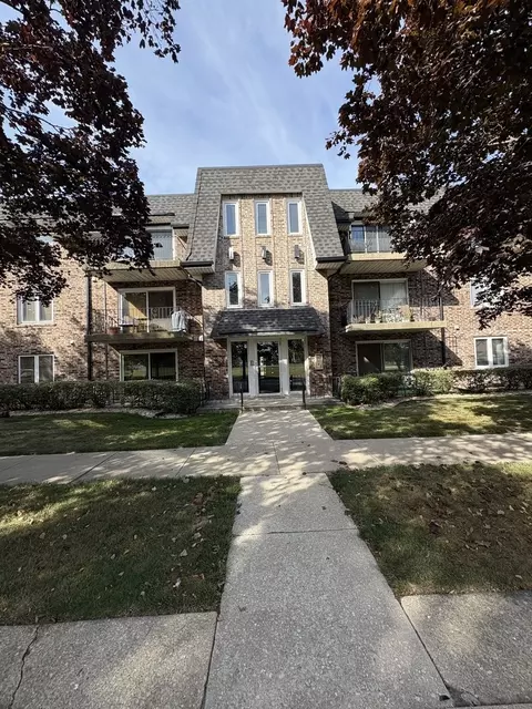 10810 S Kilpatrick Ave #1NE, Oak Lawn, IL 60453