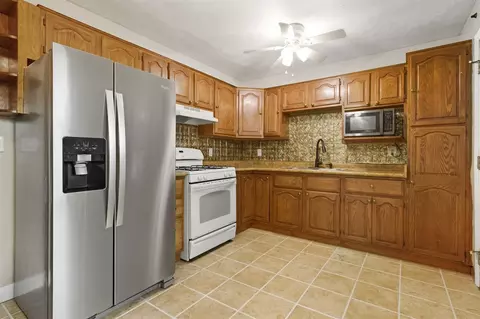 1324 Ewing St, Bloomington, IL 61701 photo 8