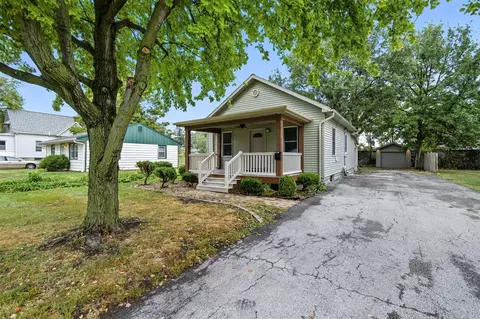 816 Bunn St, Bloomington, IL 61701 photo 26