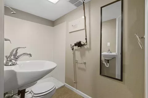 816 Bunn St, Bloomington, IL 61701 photo 21