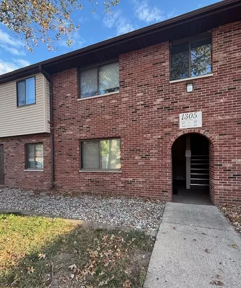 1305 Brian Pl #3, Urbana, IL 61802