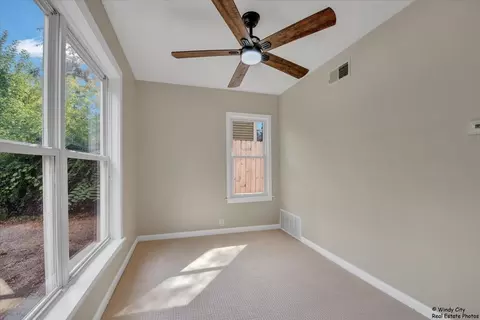 123 E Pineview Dr, Round Lake Park, IL 60073 photo 7