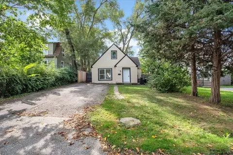 123 E Pineview Dr, Round Lake Park, IL 60073 photo 3