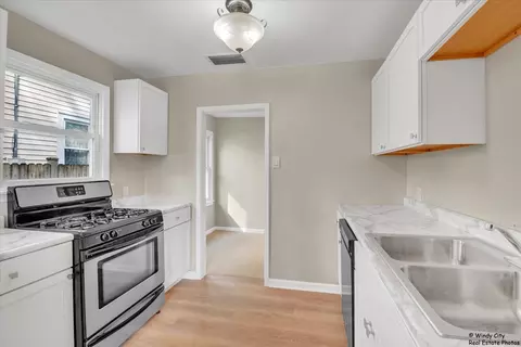123 E Pineview Dr, Round Lake Park, IL 60073 photo 12