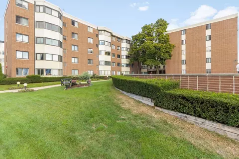 5500 Lincoln Ave #116E, Morton Grove, IL 60053