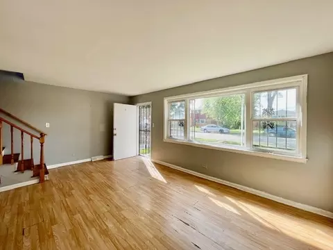 Living - 11741 S Laflin St, Chicago, IL 60643 photo 1 of 5