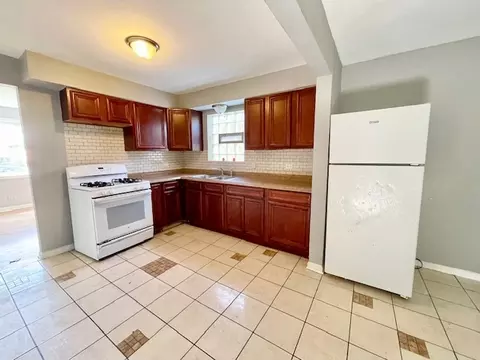 Kitchen - 11741 S Laflin St, Chicago, IL 60643 photo 4 of 4
