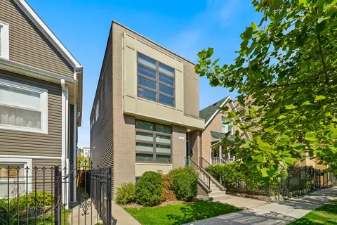 3566 W Palmer St, Chicago, IL 60647