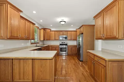 2409 Brookridge Dr, Plainfield, IL 60586 photo 10
