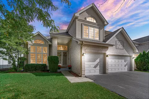9247 Natchez Ave, Morton Grove, IL 60053