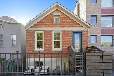 1704 S Newberry Ave, Chicago, IL 60608