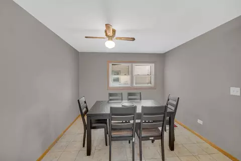 Dining - 5309 W 63rd St, Chicago, IL 60638 photo 1 of 4