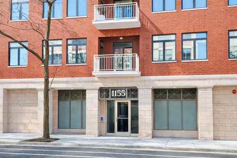 1155 W Armitage Ave #205, Chicago, IL 60614