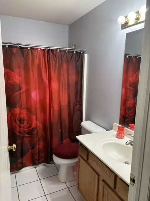 561 Sandy Ct, Harvard, IL 60033 photo 7