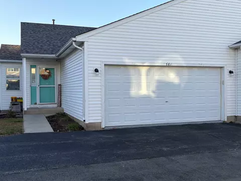 561 Sandy Ct, Harvard, IL 60033