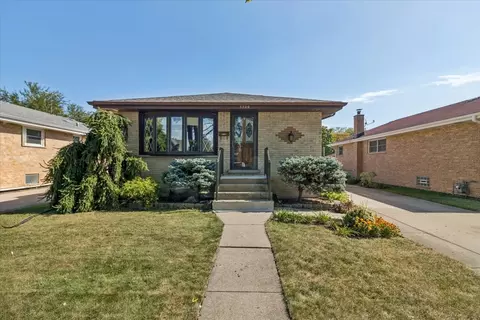 3709 Emerson St, Schiller Park, IL 60176