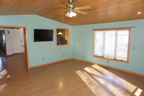 Living - Undisclosed, Kankakee, IL 60901 photo 8 of 11