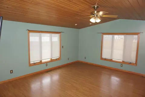 Living - Undisclosed, Kankakee, IL 60901 photo 5 of 11