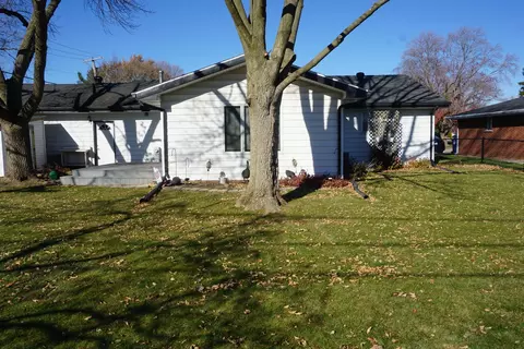 Exterior - Undisclosed, Kankakee, IL 60901 photo 10 of 17