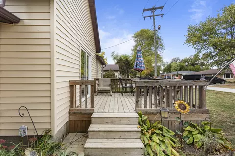 Exterior - 13 Willow St, Dewey, IL 61840 photo 4 of 5