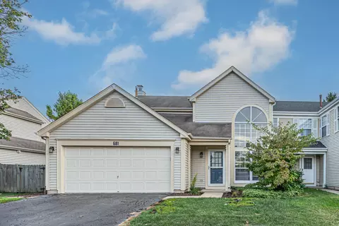 681 Legends Dr, Carol Stream, IL 60188