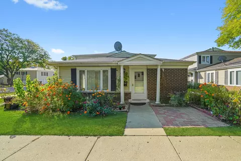 1182 Cove Dr #152A, Prospect Heights, IL 60070