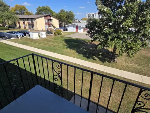 9561 Dee Rd #2D, Des Plaines, IL 60016 photo 9