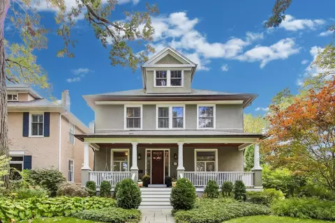 831 Forest Ave, Wilmette, IL 60091