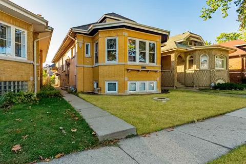 1914 Clinton Ave, Berwyn, IL 60402
