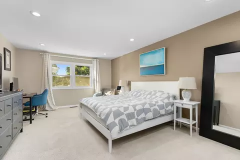 Bedroom - 1088 Captains Ln, Wheeling, IL 60090 photo 1 of 8