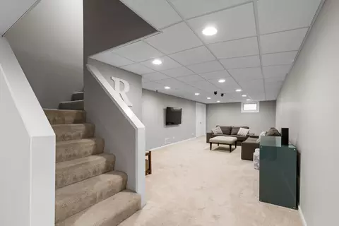 Entry Way - 1088 Captains Ln, Wheeling, IL 60090 photo 2 of 2