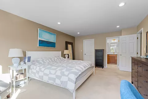 Bedroom - 1088 Captains Ln, Wheeling, IL 60090 photo 2 of 8