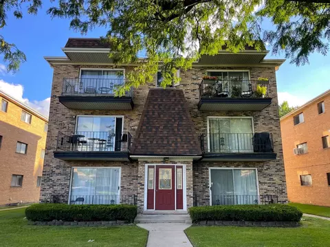 6131 Marshall Ave #1W, Chicago Ridge, IL 60415