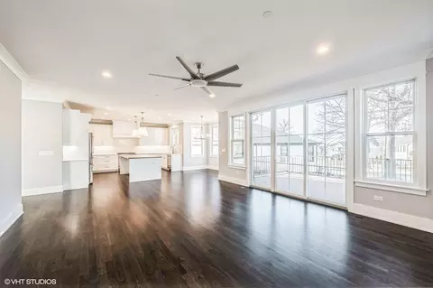 352 61st Street Rd, Willowbrook, IL 60527 photo 9