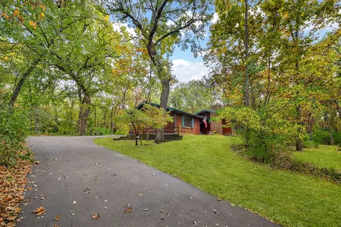 6 N347 Old Homestead Rd, Saint Charles, IL 60175